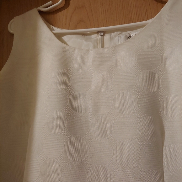White Dress with Circle Patterns - Picture 1 of 3
